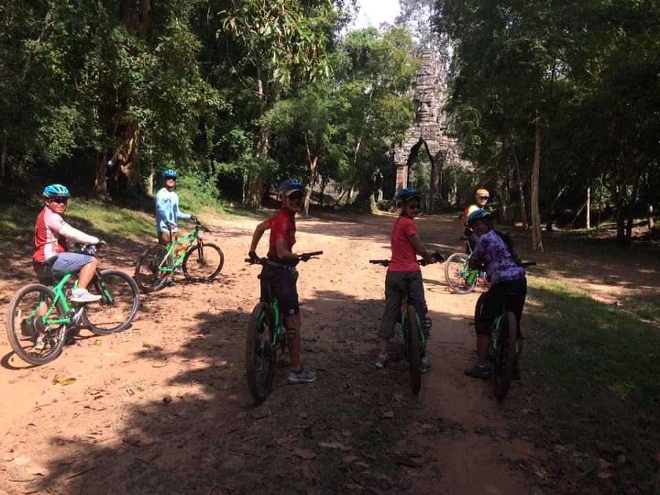 9 Days Vientiane Cycling to Luang Prabang